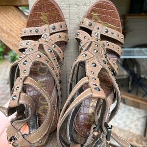 Sam Edelman studded sandals tan with croc embossed footbed.  Sz 8.5